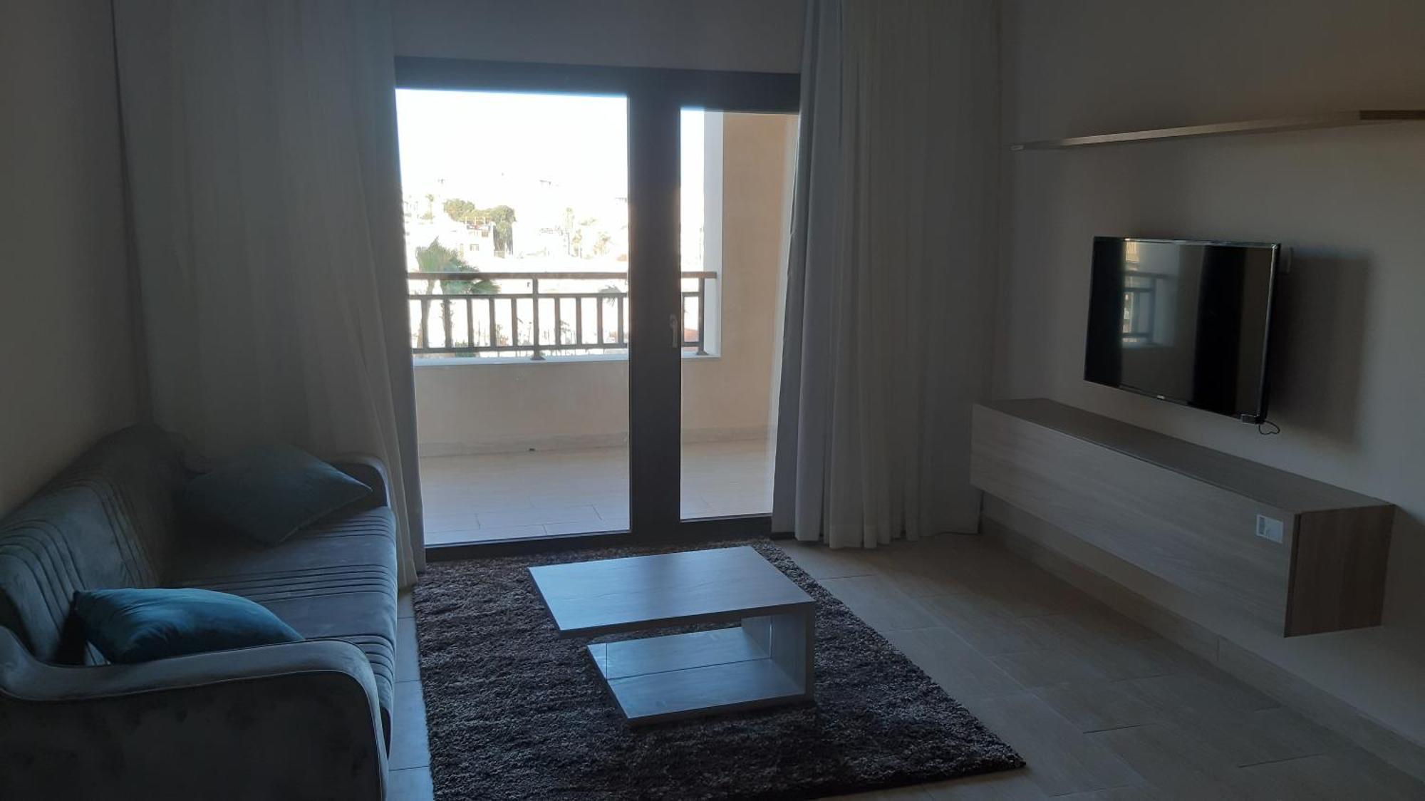 Apartament In Aldau Heights *
