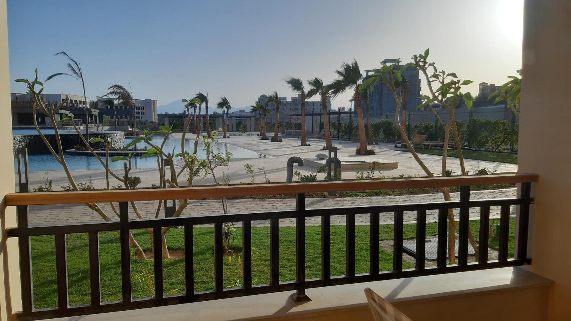 Apartament In Aldau Heights *